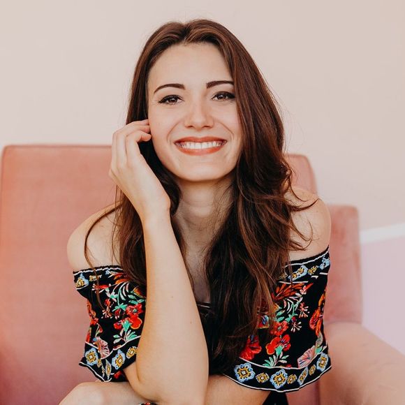 Meet your Posher, Bethany - Picture 1 of 1